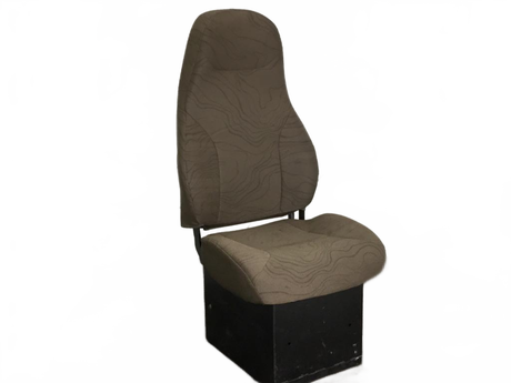 Volvo RH SEAT ASSEMBLY OEM 21617406 - Second Truck Parts