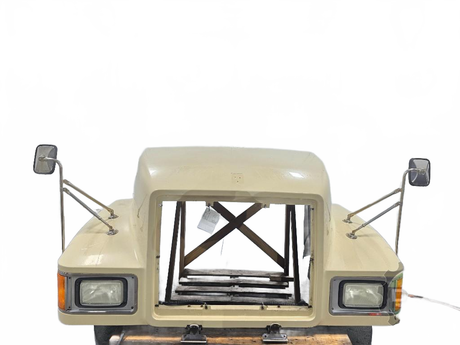 Mack 15' CHU groomed hood with headlights OEM 82053610 - Second Truck Parts