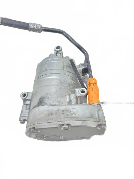 Chassis 24V mounted a/c compressor OEM 84192003D8 - Second Truck Parts