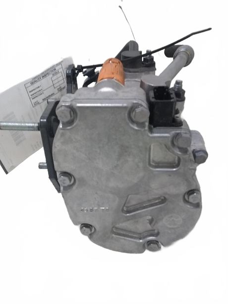 Chassis 24V mounted a/c compressor OEM 84192003D9 - Second Truck Parts