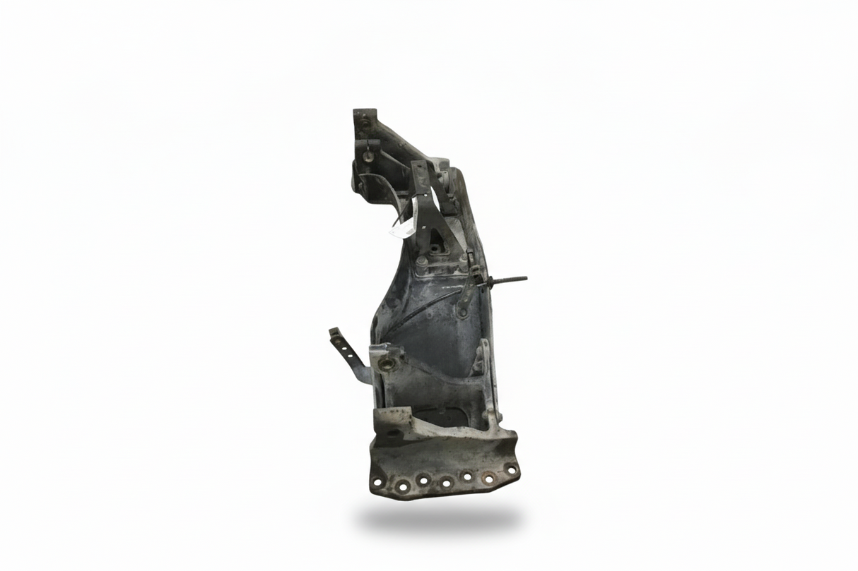 Volvo Engine crossmember OEM 20984861 - Second Truck Parts