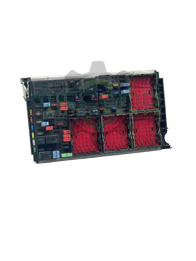 P27-1147-0401 Genuine Paccar Cab Power Distribution Center Fuse - Fuses