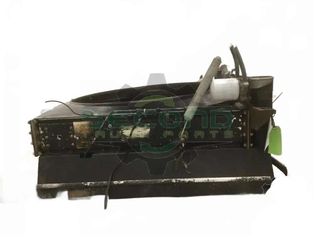 Peterbilt 94' 357 cool pack includes: Radiator OEM - Second Truck Parts