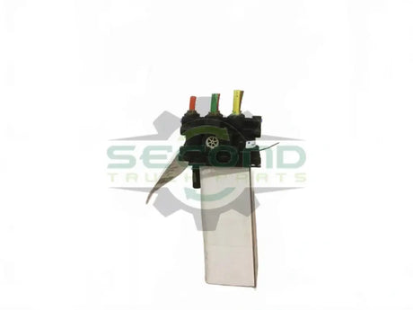 Peterbilt Dash mounted air brake control valve out of 06 387 OEM - Second Truck Parts