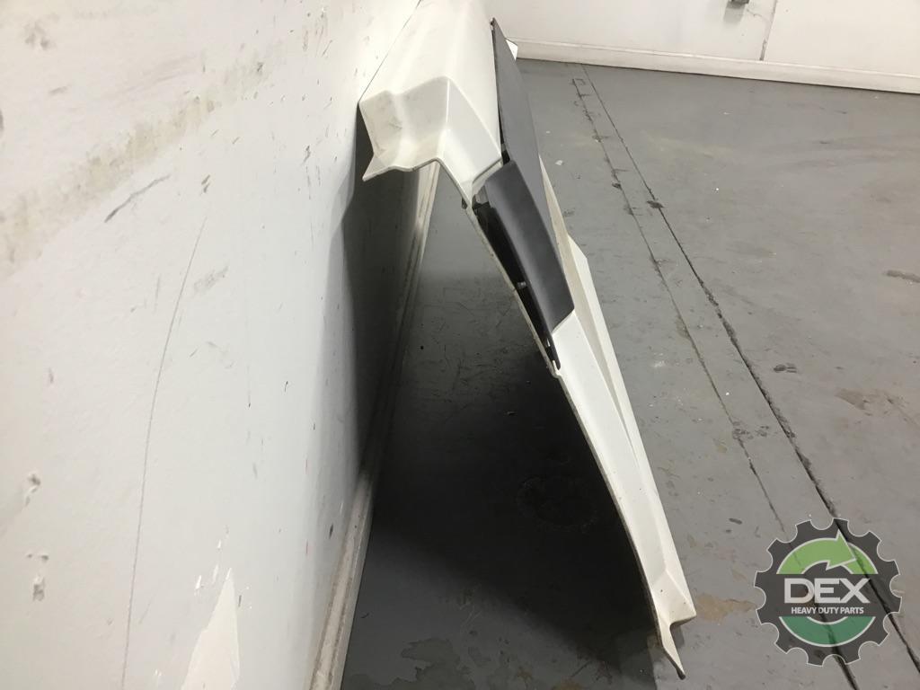 Volvo VNL LH Middle / rear chassis fairing OEM 20500454