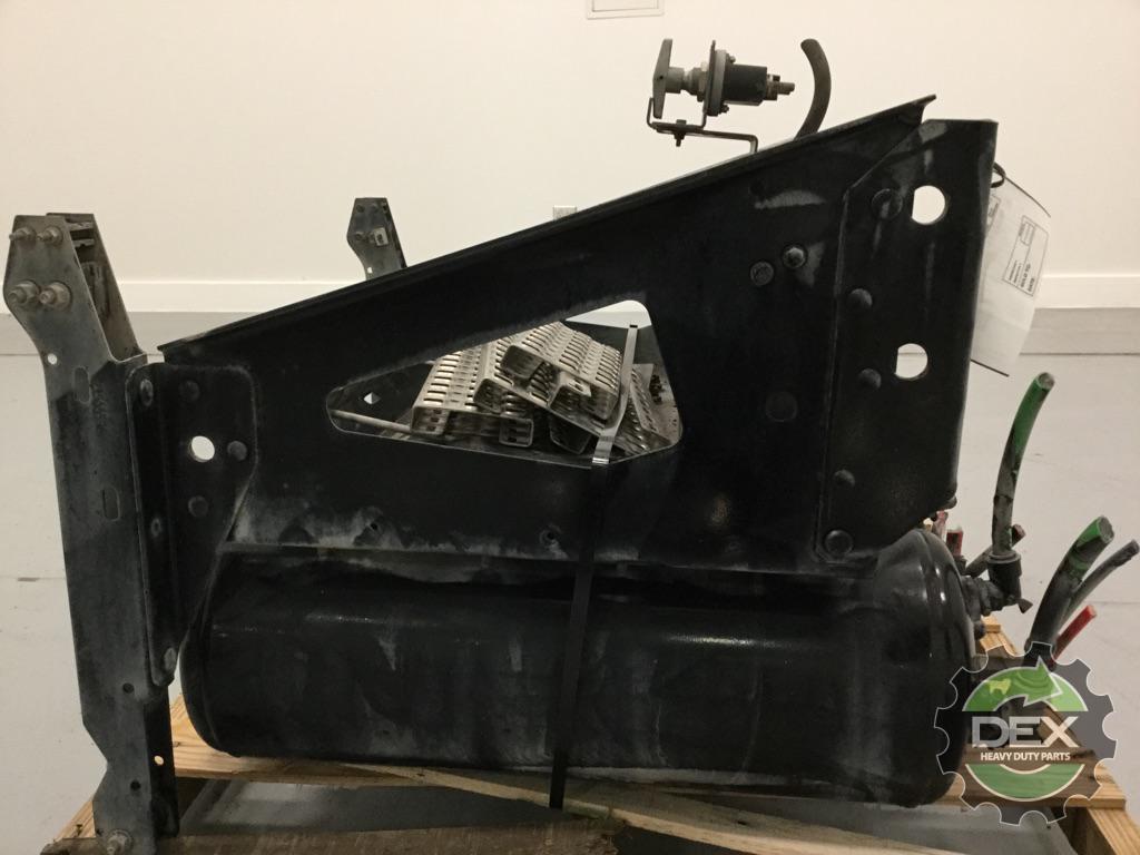 Volvo VNL steel battery box with 3 air tanks 2x OEM 21043167D56