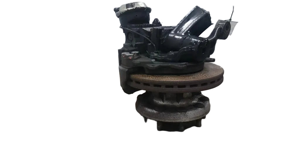 Volvo Steer axle RH hub cutoff OEM 21538410 - Second Truck Parts