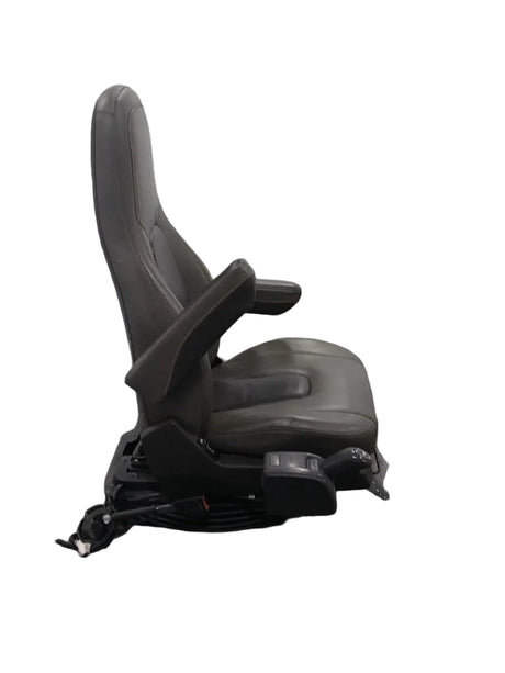 Volvo Air ride driver seat OEM 84733433 - Second Truck Parts