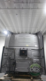 Volvo VNL860 groomed sleeper cab OEM 84749398