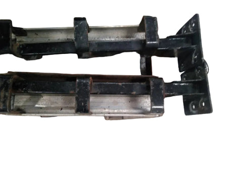 Matching Set of Magnum rear mud flap bracket with chain hangers OEM - Second Truck Parts