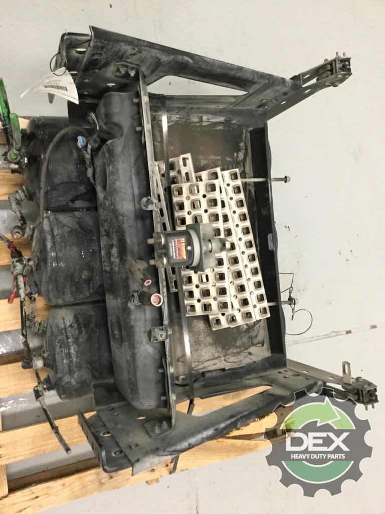 Volvo VNL steel battery box with 3 air tanks 2x OEM 21043167D56