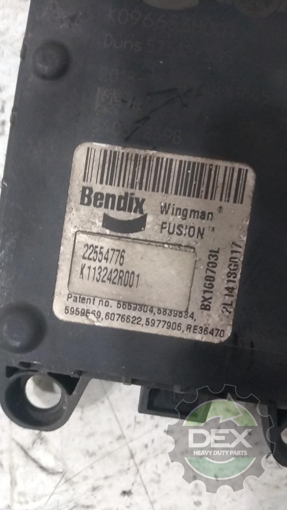 Bendix Lane avoidance front bumper sensor / antenna OEM 22554776D1