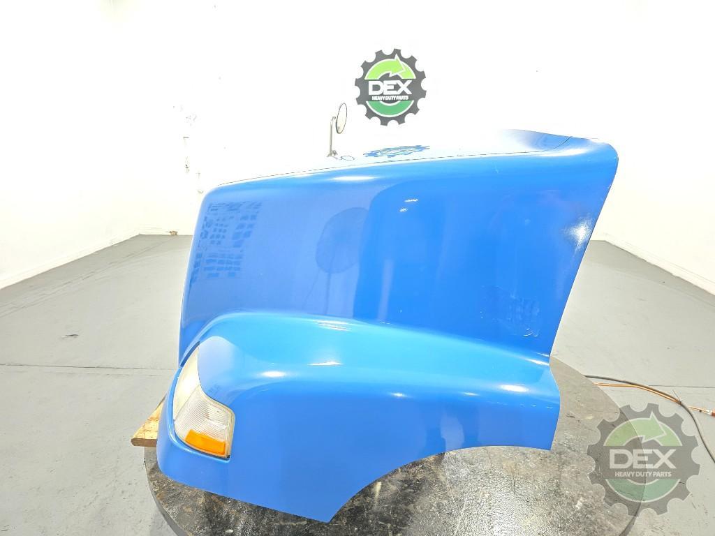 Volvo VNM groomed hood OEM 20769888