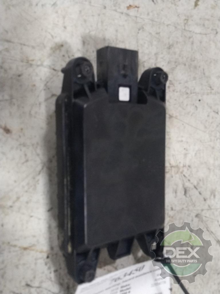 Bendix Lane avoidance front bumper sensor / antenna OEM 22554776D6