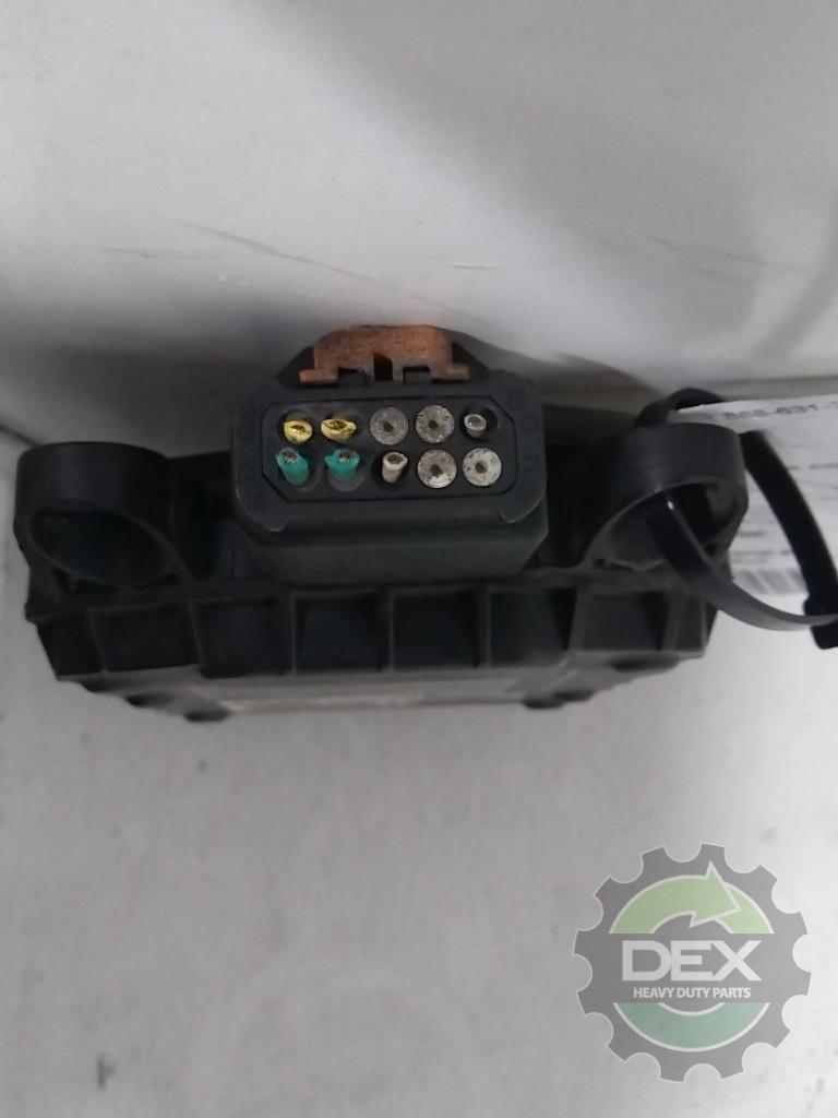 Bendix Lane avoidance front bumper sensor / antenna OEM 22554776D13