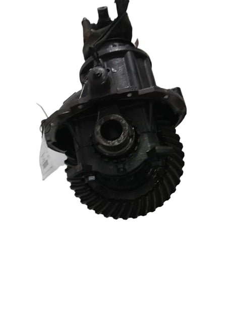 Meritor RS-23-160 rear axle carrier in 2 OEM A77-3200-T-1892 - Second Truck Parts