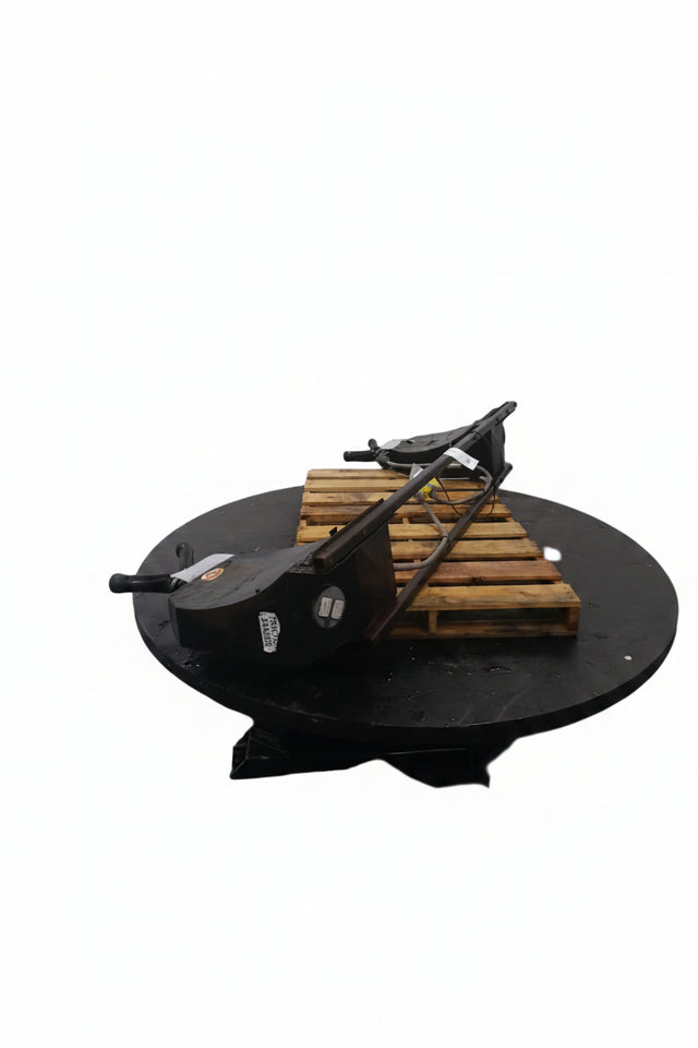Elston Traction sander for rear of truck OEM - Second Truck Parts