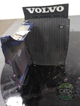 Volvo VNL RH rear chassis fairing with steps OEM 82486803D1