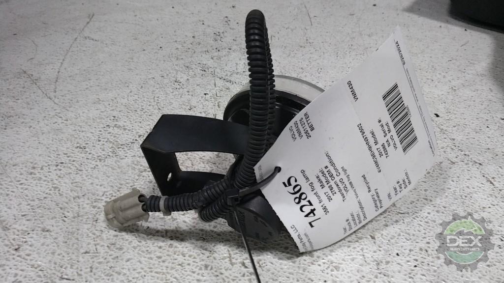 Volvo VNM fog light OEM 20511275D1