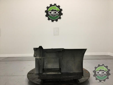 Volvo VNL RH rear chassis fairing with steps 52" paint is peeling