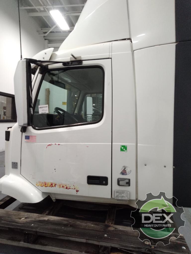 Volvo VNM groomed Daycab OEM 21134493D16