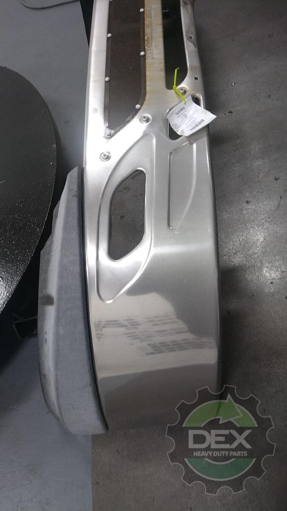 International Prostar steel clad bumper with bug screen OEM
