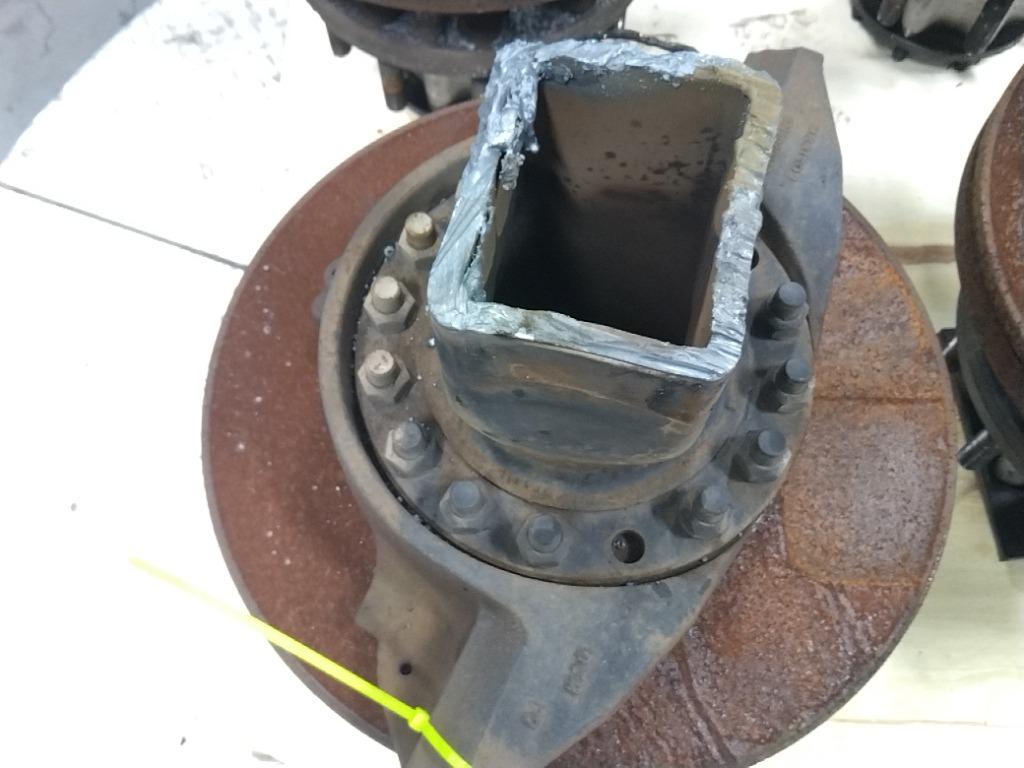 Meritor RH MT-40-14X front rear axle hub and spindle cutoff OEM - Second Truck Parts