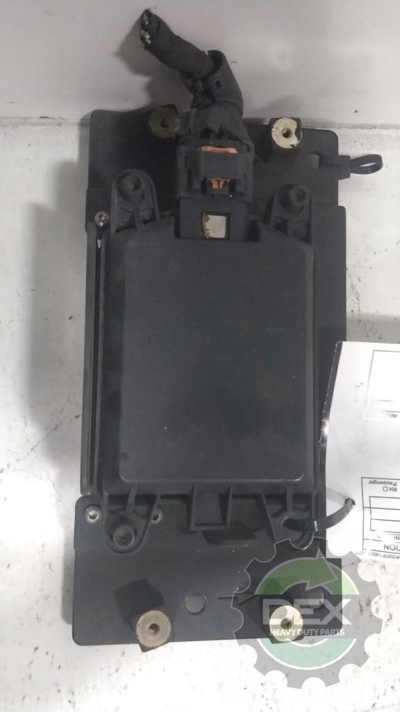 Bendix Lane avoidance front bumper sensor / antenna OEM 22554776D9