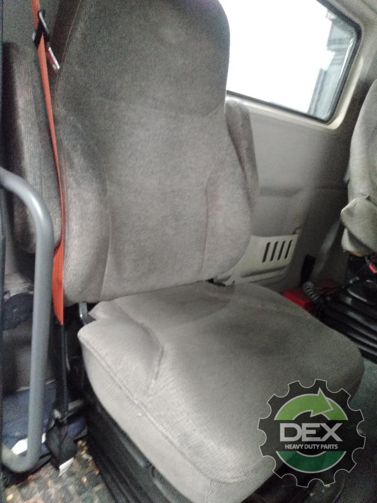 Volvo VNM groomed Daycab OEM 21134493D21