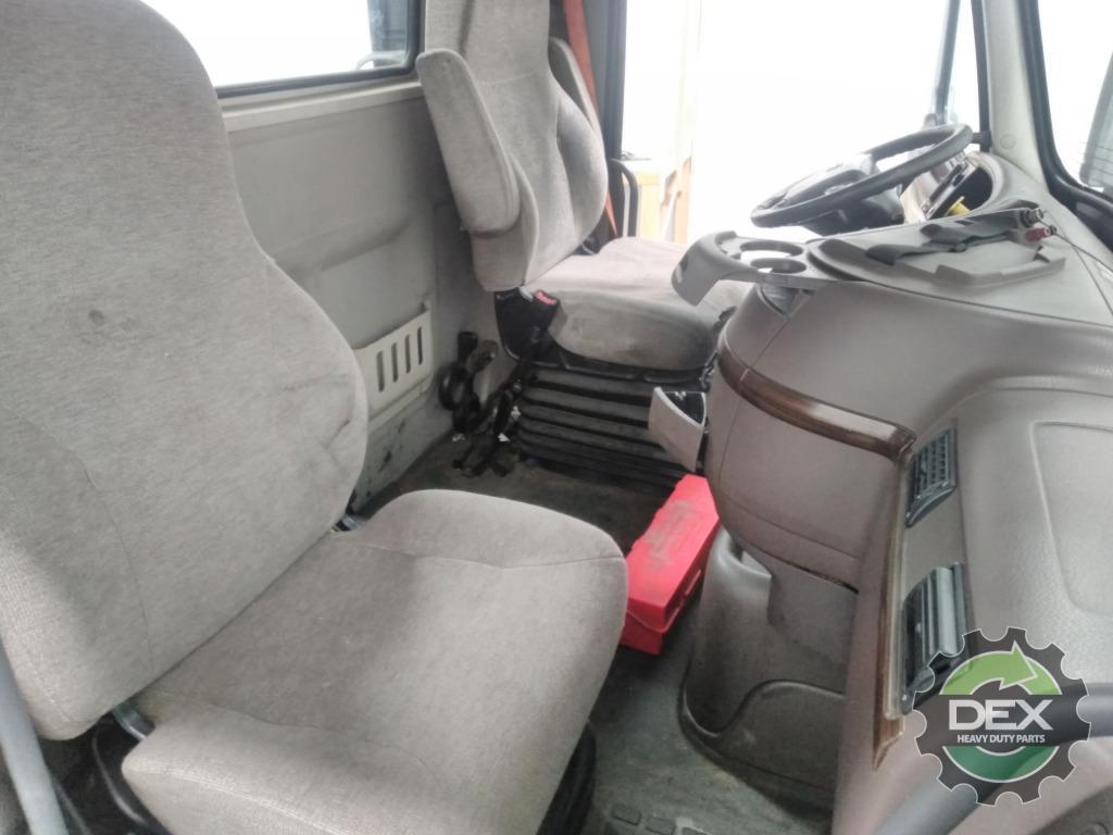 Volvo VNM groomed Daycab OEM 21134493D33