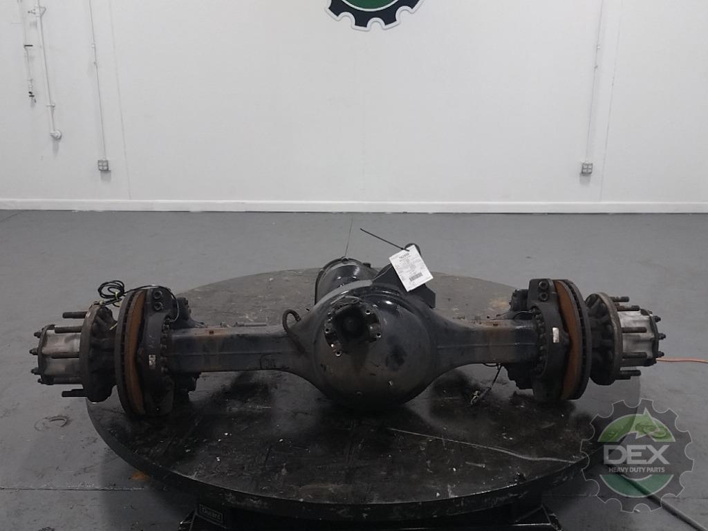 Complete Meritor MT40-14XC rear axle assembly in 2 OEM DDD2 - Second Truck Parts