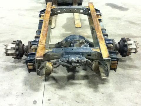 Freightliner Complete Meritor rear axle with leaf suspension out of