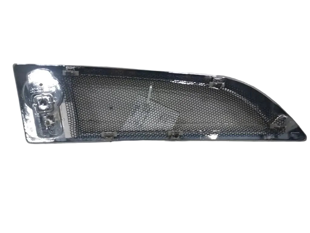 Hood KW T680 LH vent OEM - Second Truck Parts