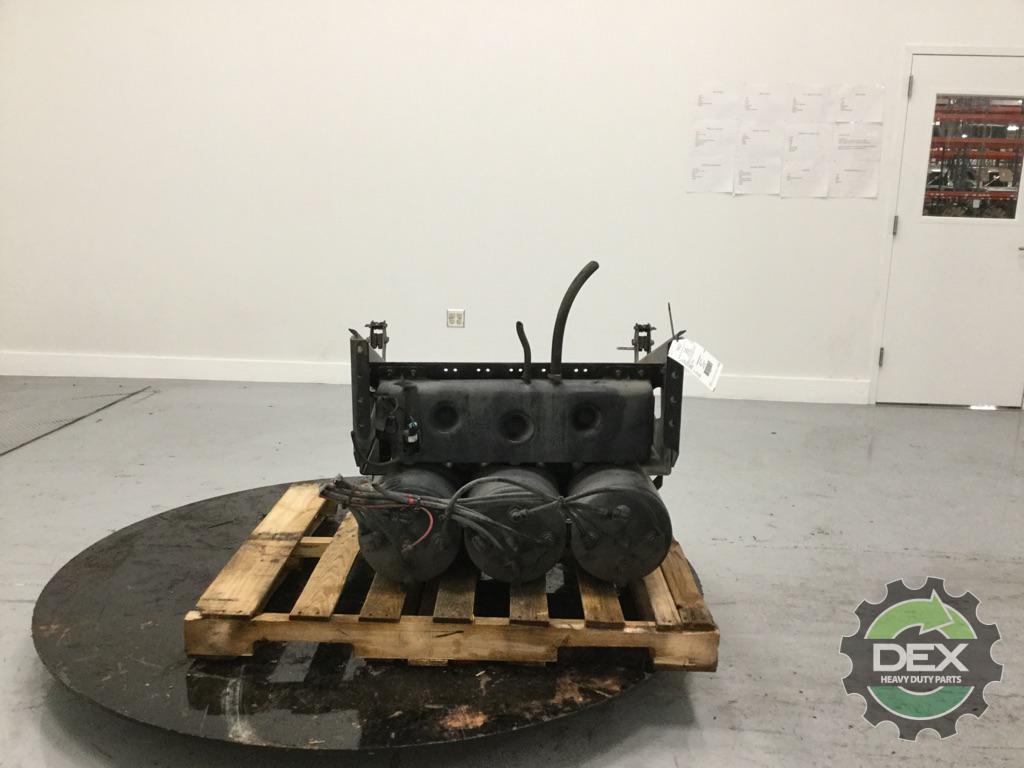 Volvo VNL steel battery box with x3 steel air tanks OEM 21043167D44