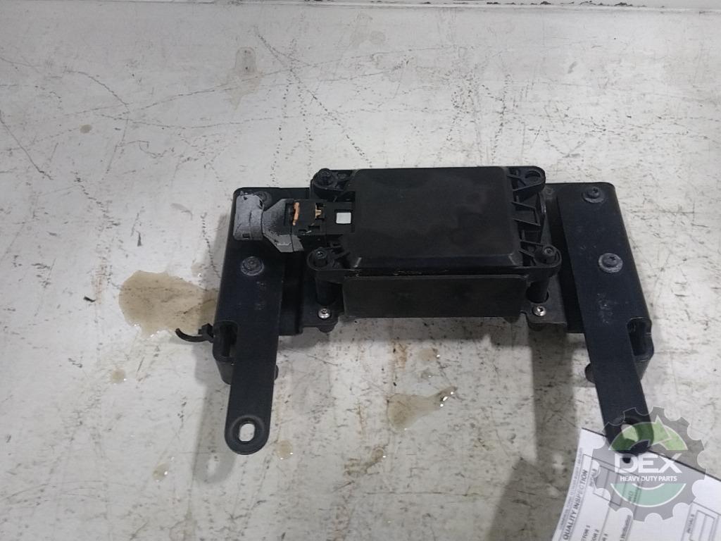 Bendix Lane avoidance front bumper sensor / antenna OEM 22554776D3