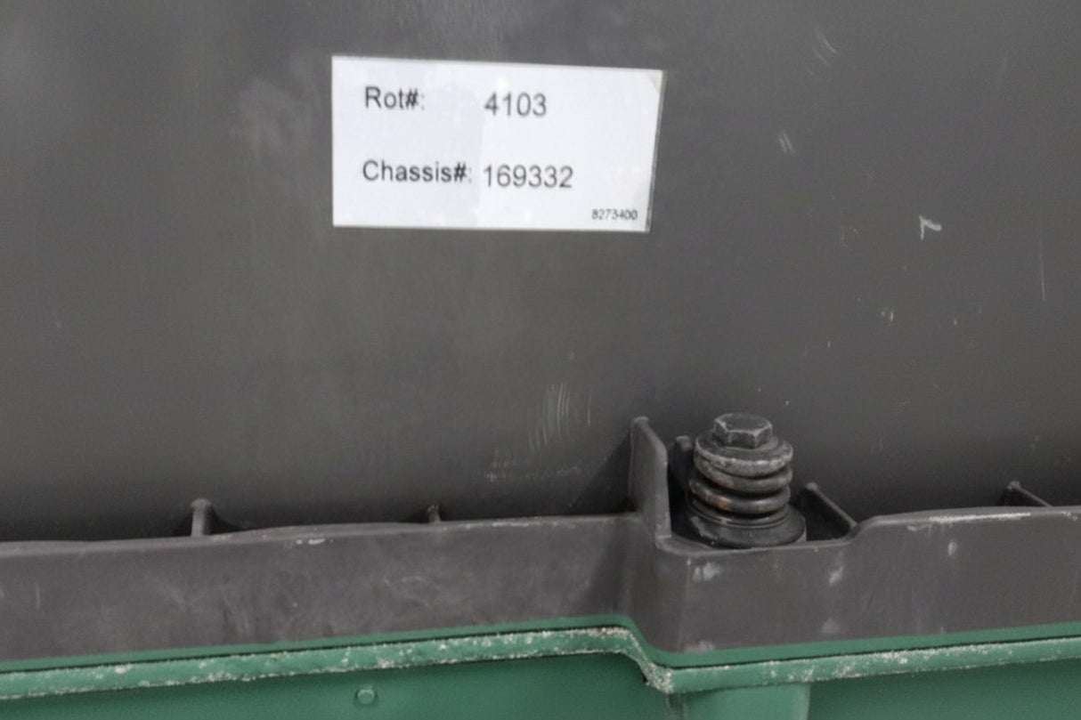 Volvo D11H US10 / OBD13 engine rated at 385 hp OEM 22233137 - Second Truck Parts