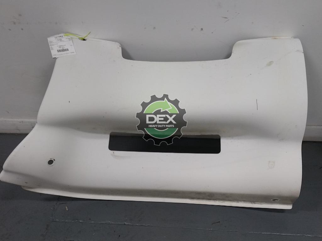 Front KW T2000 RH chassis fairing OEM - Second Truck Parts