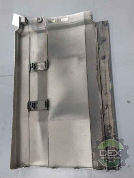 Volvo VNL LH rear / middle chassis fairing with steps OEM 82741811