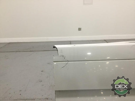 Volvo VNL RH front chassis fairing with steps OEM 82487678D11