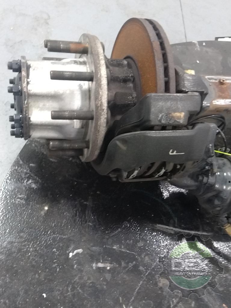 Complete Meritor MT40-14XC rear axle assembly in 2 OEM DDD2 - Second Truck Parts