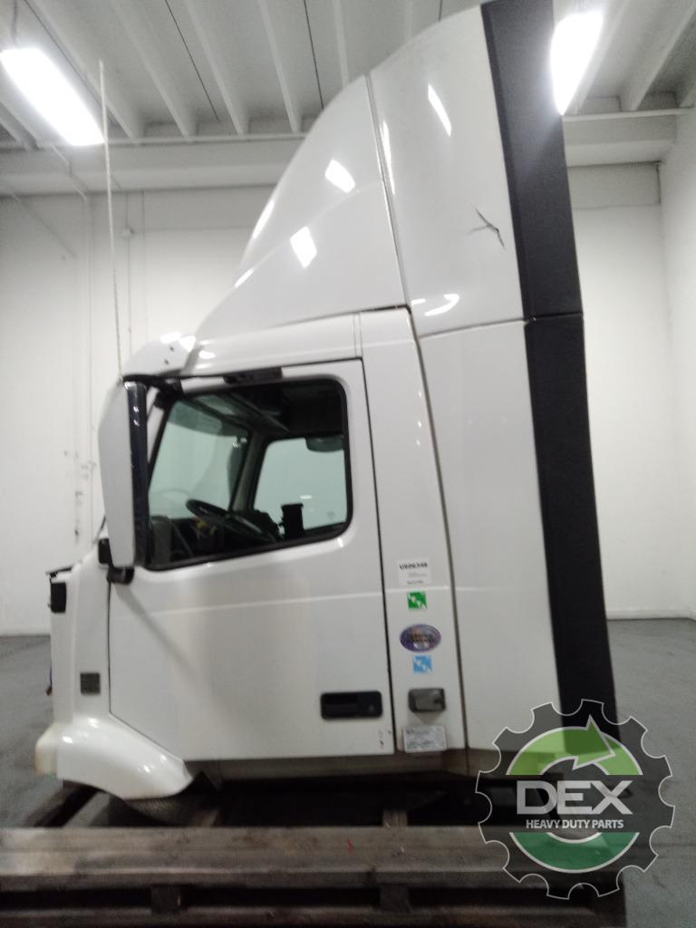 Volvo VNM groomed Daycab OEM 21134493D21