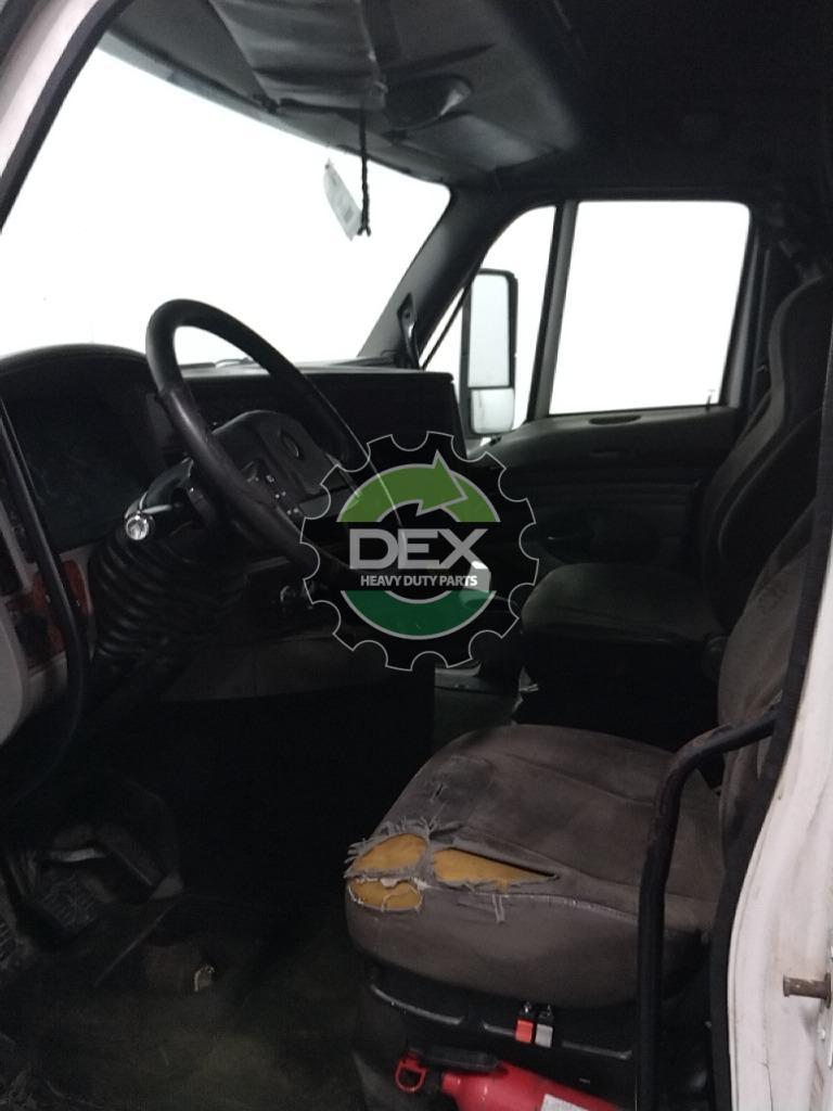 Complete KW T2000 groomed sleeper cab OEM - Second Truck Parts