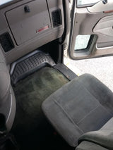Complete KW T2000 groomed sleeper cab OEM - Second Truck Parts