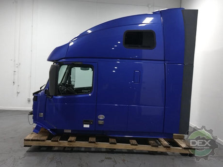 Volvo VNL670 groomed cab OEM 20413813