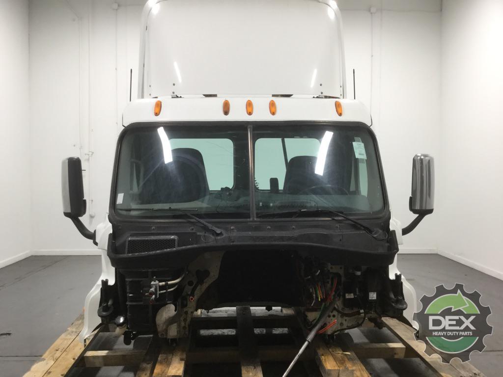 Freightliner Cascadia groomed day cab OEM