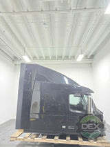 Volvo VNR640 complete groomed sleeper cab OEM 78517020