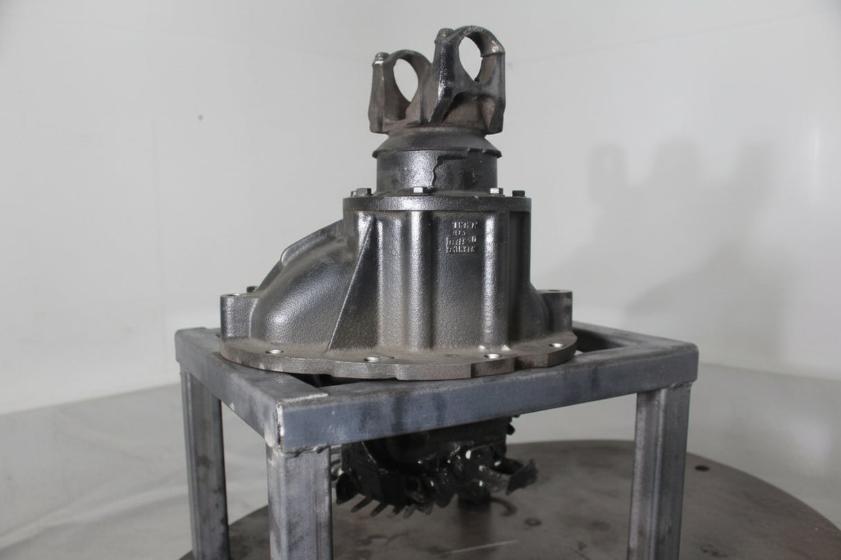 Meritor 23- 160/161 differential assembly in 3 OEM 4 A1-3200-T-1892 - Second Truck Parts