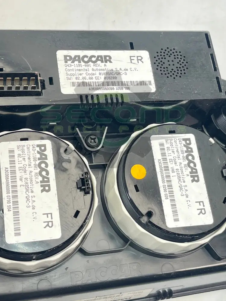 S64-6075-0201 Genuine Paccar Instrument Cluster - Instrument Clusters