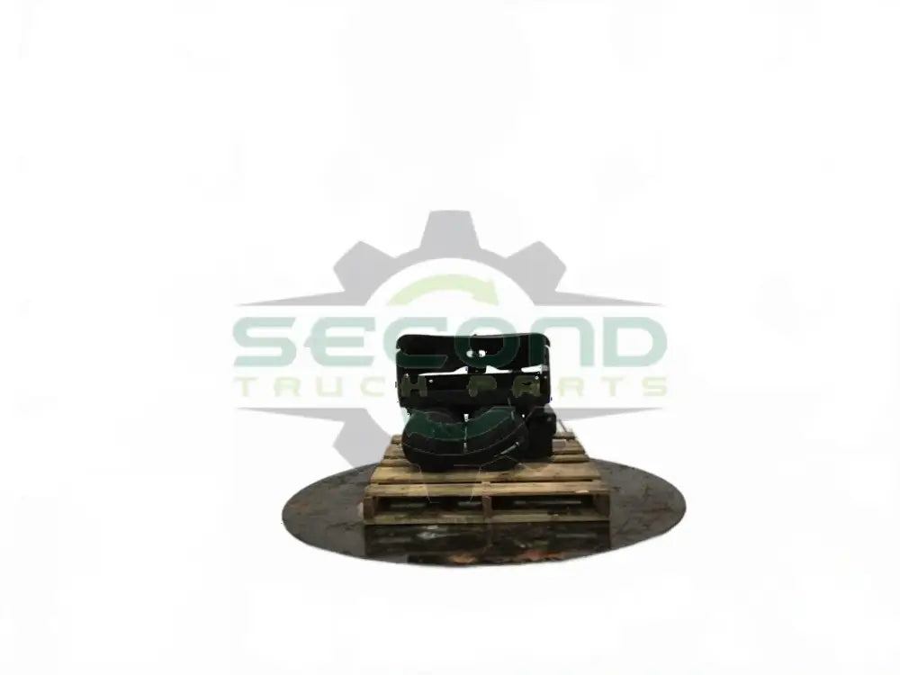 Steel LH battery box with air tanks OEM - Second Truck Parts