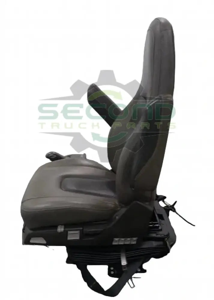 Volvo Air ride driver seat OEM 84733433 - Second Truck Parts